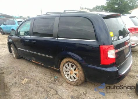 2013 Chrysler Town & Country Touring z USA, uszkodzony, nr VIN 2C4RC1BG5DR659623